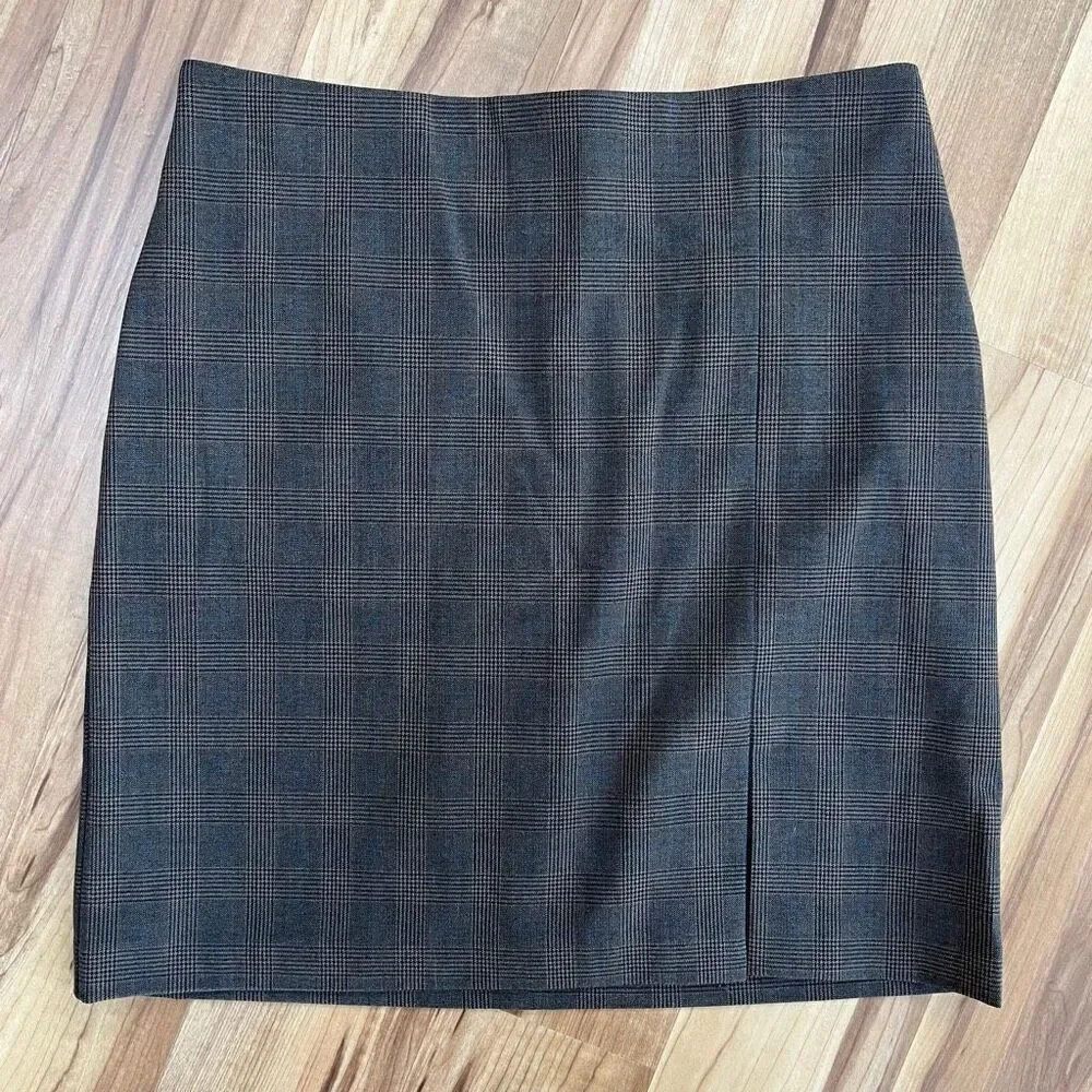 Rachel Zoe Glen Plaid Pencil Skirt, Size 6, Classic Fall Style with Subtle Slit